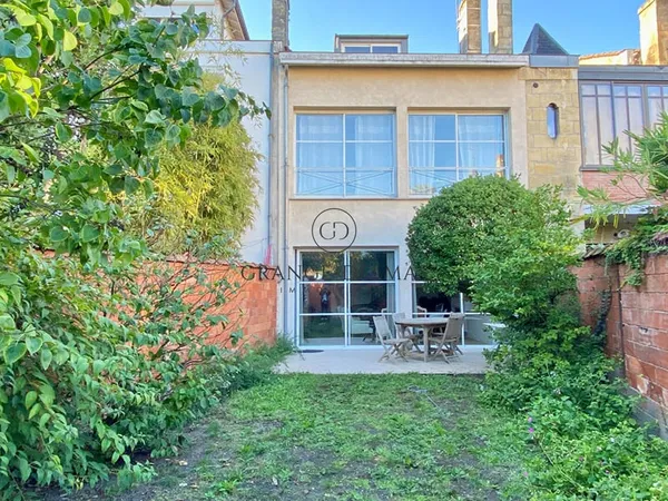 BORDEAUX - PRIMROSE - Maison en pierre - 3 chambres - Jardin et stationnements