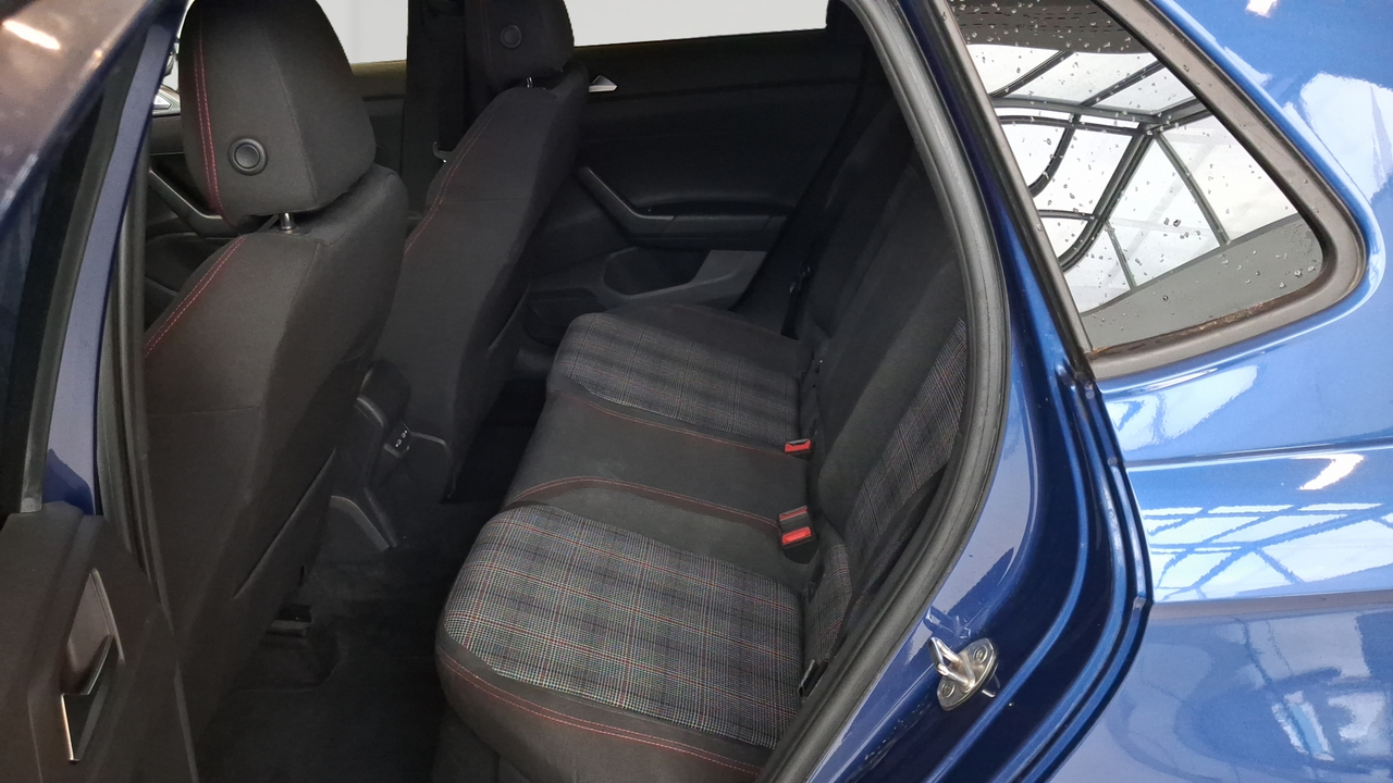 Volkswagen Polo 2.0 TSI 207 S&amp;S DSG7 — photo 12