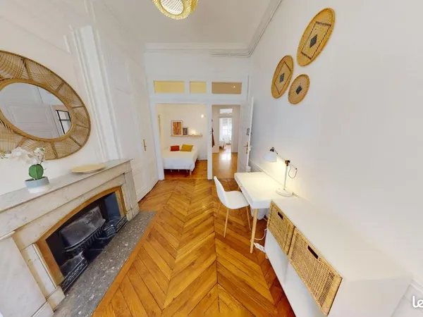 Chambre 4 pièces 92 m²