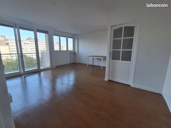 Location grand T3 Montreuil