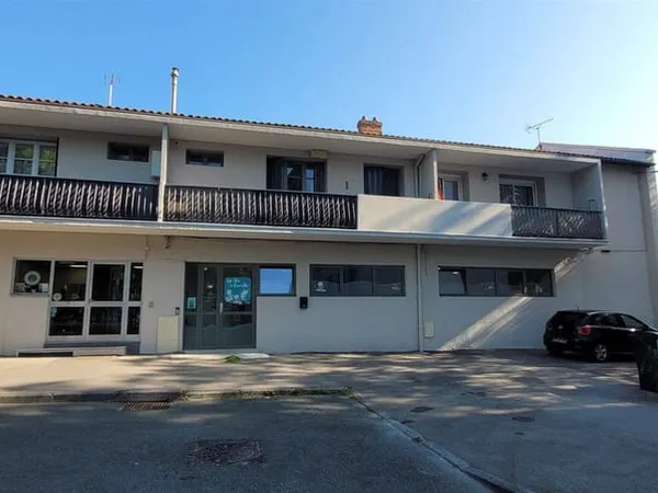 Local commercial 120 m²