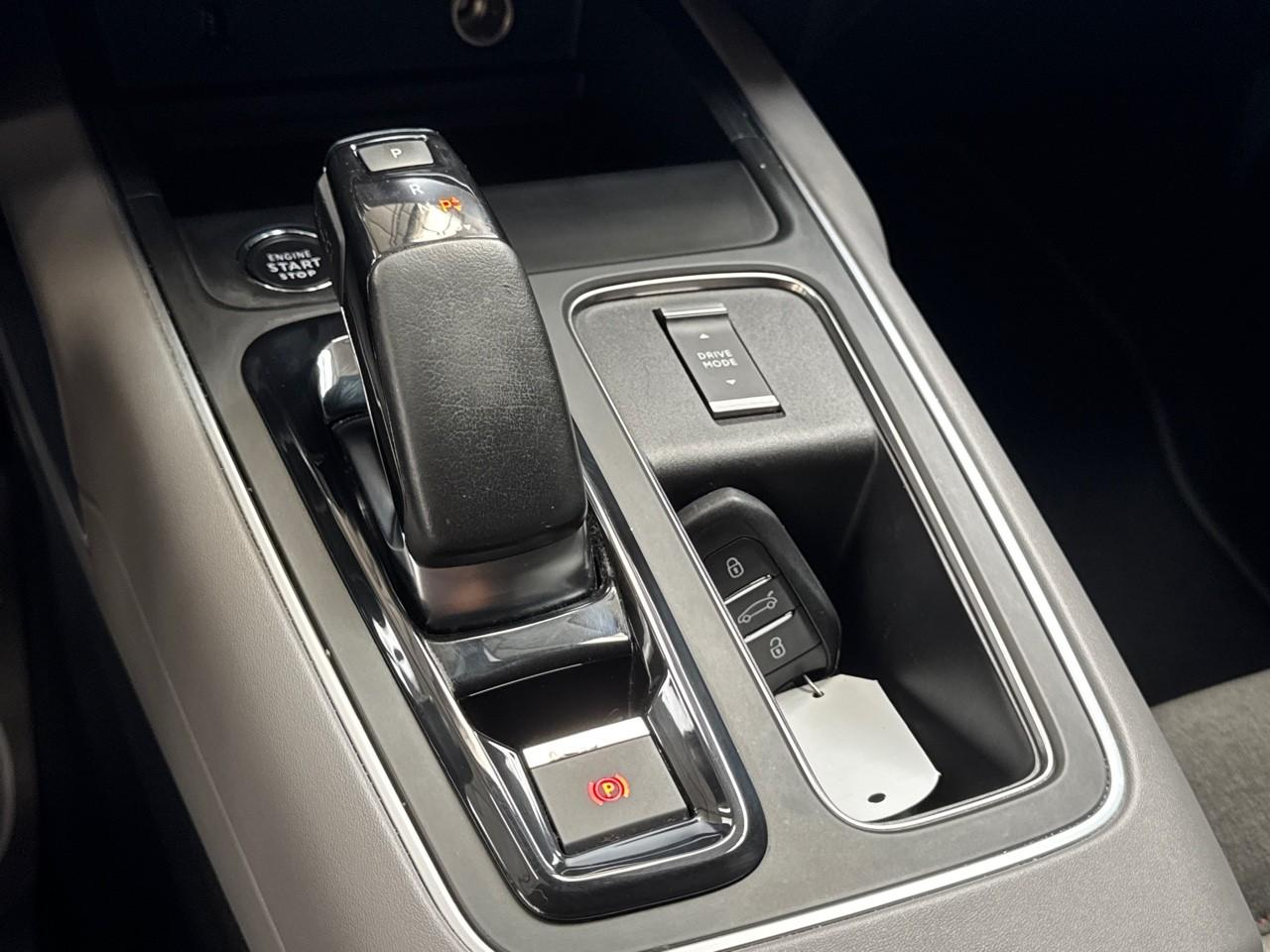 Citroën C5 Aircross hybrid 225ch shine pack e-eat8 — photo 19