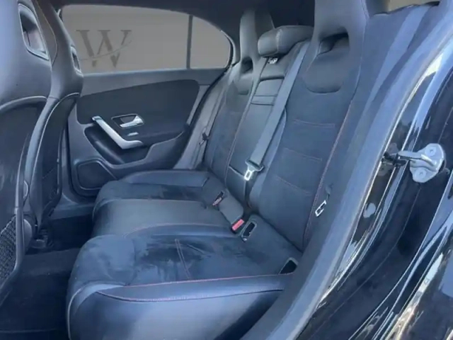 Mercedes Classe A 200 d amg line — photo 11