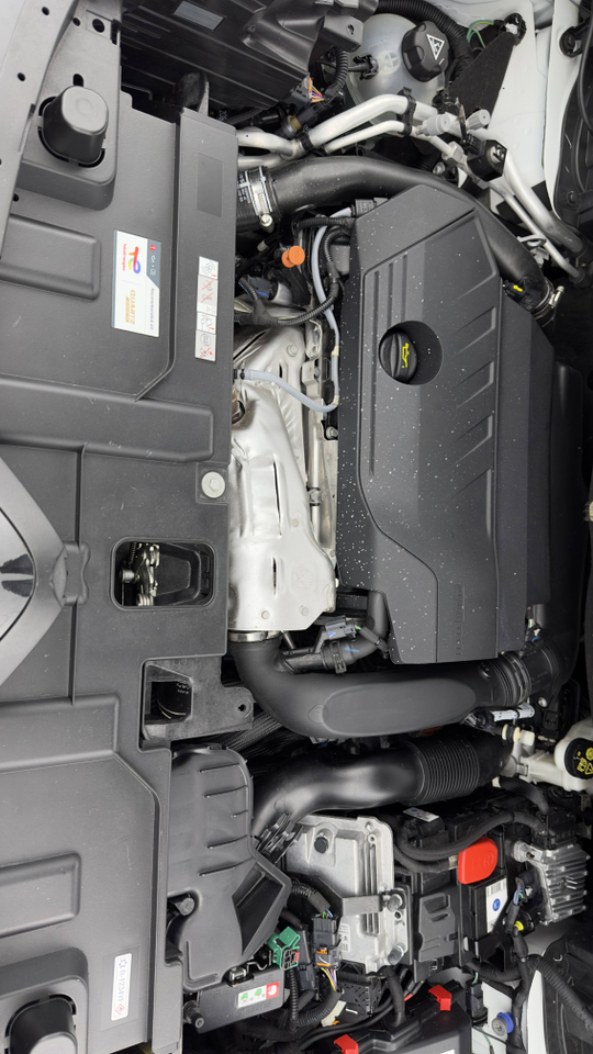 Citroen C5 Aircross Hybride Rechargeable 225 e-EAT8 — photo 23