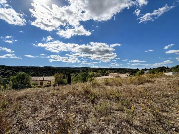 Terrain constructible à la Cavayère