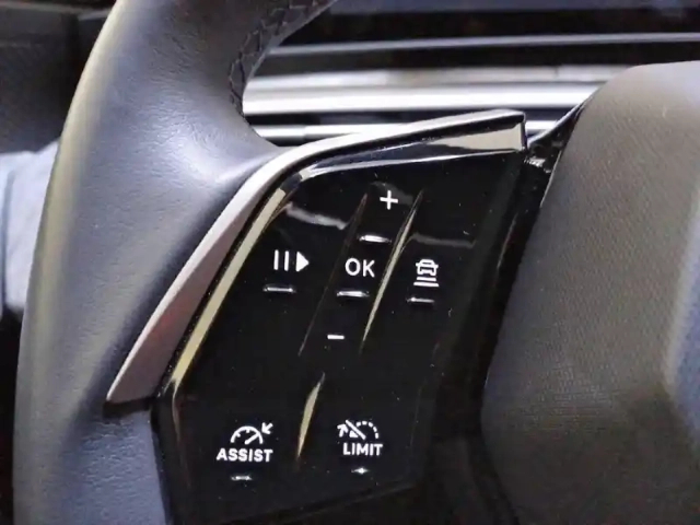 Peugeot 5008 hybrid 136 e-dcs6 — photo 94