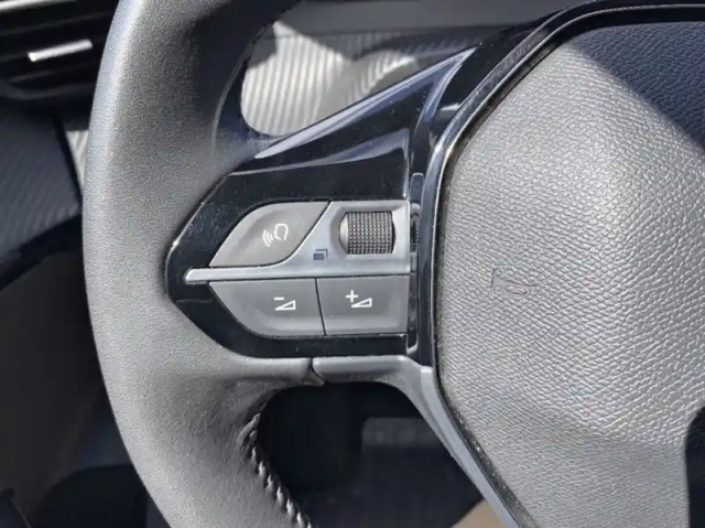 Peugeot 208 1.2 100ch s&amp;s allure — photo 21