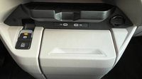 Volkswagen Multivan 1.5 eHybrid 245ch Life Court DSG6 — photo 13