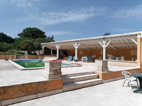 Maison 220 m² sur 2500 m² et Atelier 150 m²