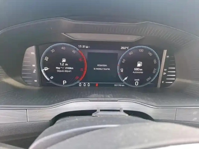 Skoda Superb 2.0 tdi 150 scr dsg7 — photo 3
