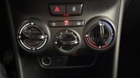 Peugeot 208 1.5 BlueHDi 100ch E6.c Active BVM5 86g 5p — photo 26