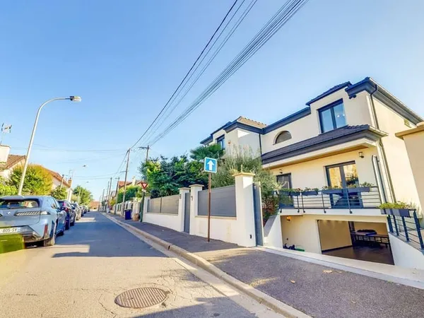 Maison 5 pièces 200 m²