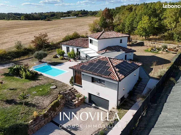 Propriété 6 pièces 225 m²