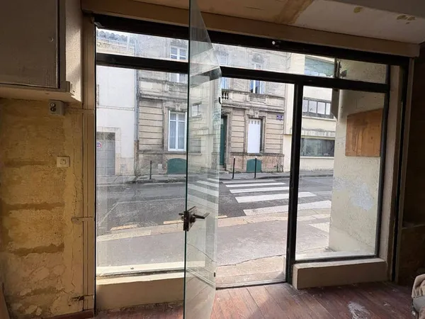 Boutique 2 pièces 55 m²