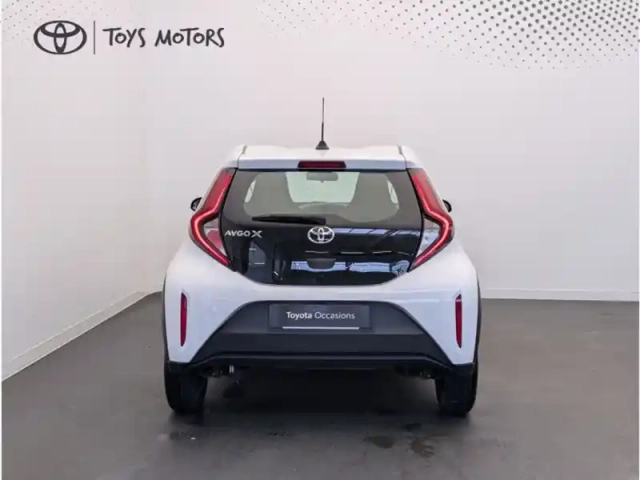 Toyota Aygo 1.0 vvt-i 72 dynamic — photo 2