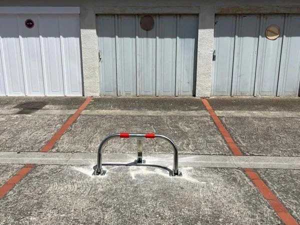 Place de parking extérieur - Port de plaisance