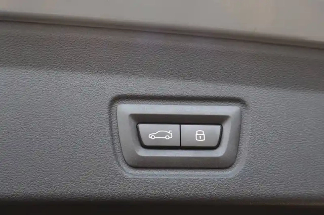 Bmw I4 edrive40 — photo 18