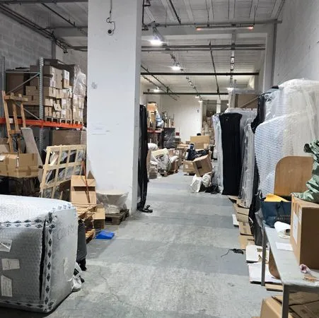 Entrepôt ,activité ,stockage ,bureaux 245M²/255 M²/260 M²