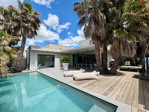 Maison 5 pièces 180 m²