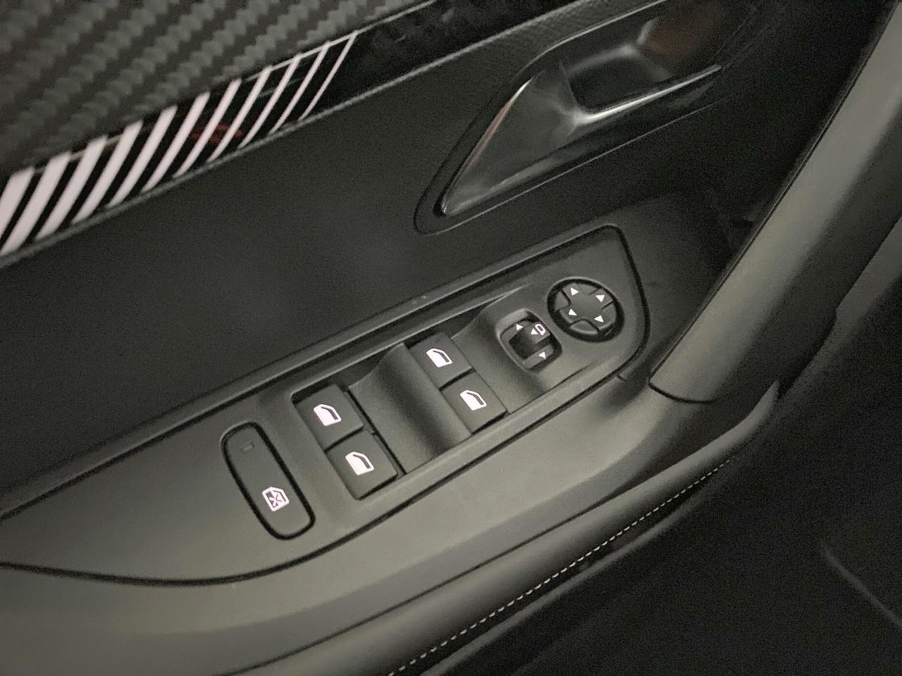 Peugeot 2008 hybrid 145 ch e-dcs6 allure — photo 20