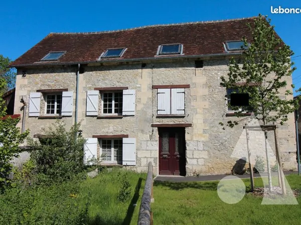 Maison 9 pièces 334 m²
