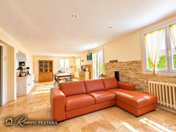 Maison 4 chambres avec jardin clos et double garage - Quartier des Sables