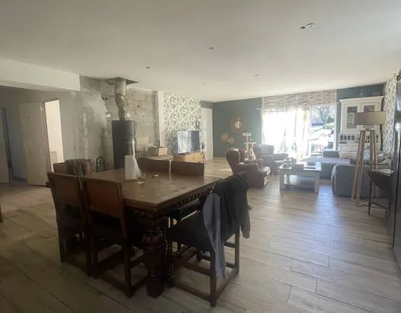 Maison 6 pièces 192 m²