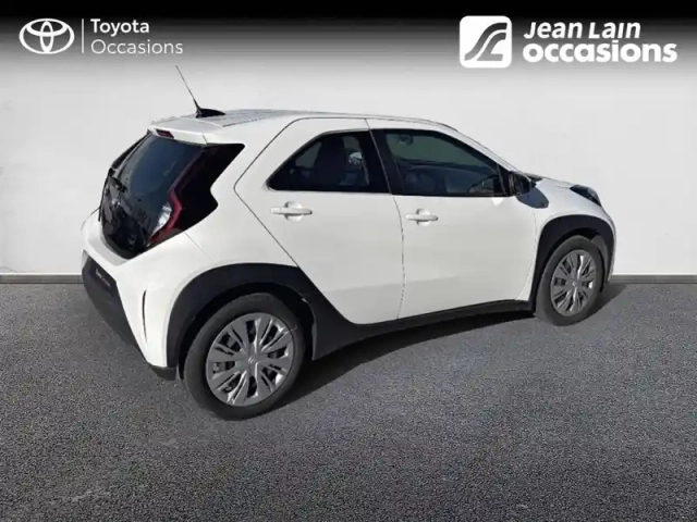 Toyota Aygo X 1.0 vvt-i 72 — photo 5