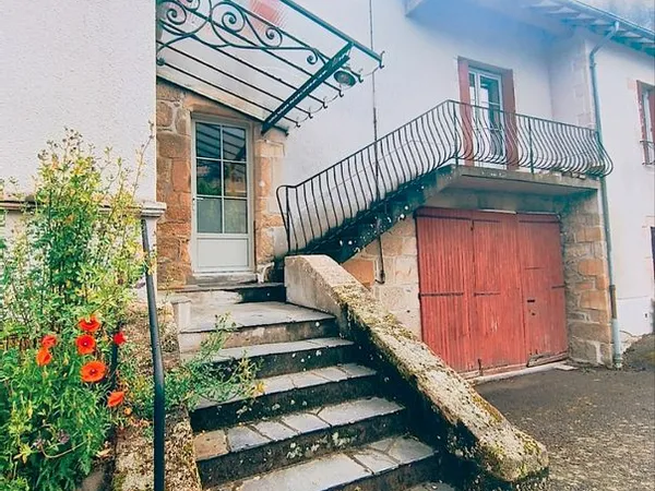 Maison familiale rénovée - 170 m² - Jardin, garage et dépendances