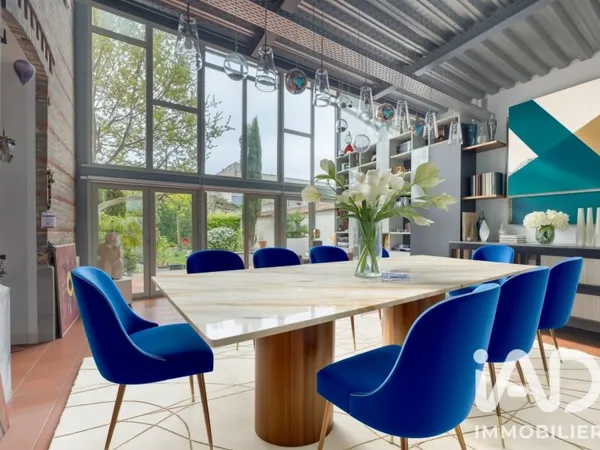 Maison 8 pièces 240 m²