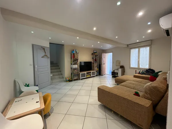 Maison meublée - 93m² - Frontignan centre