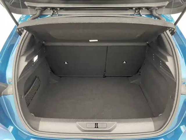Peugeot 308 hybrid 145 e-dcs6 — photo 13