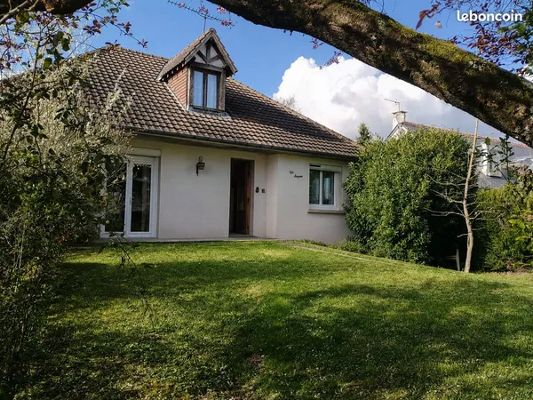 Maison familiale au calme, vue sur la Loire