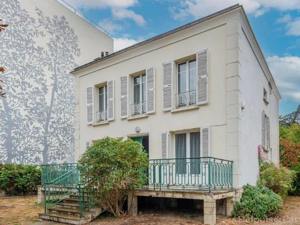 Maison 9 pièces 140 m²