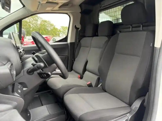 Citroën Berlingo van m 650kg bluehdi 130 s&amp;s driver eat8 — photo 10