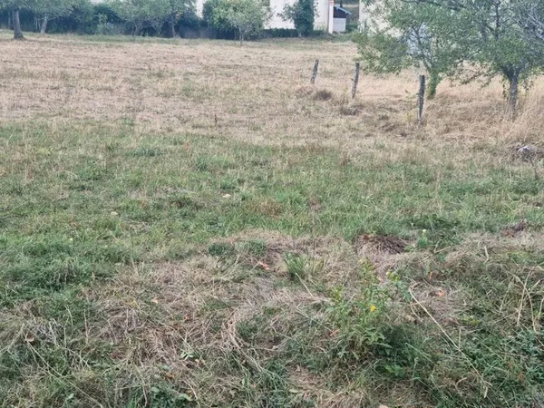 Terrain 1580 m2 Les Premiers Sapins