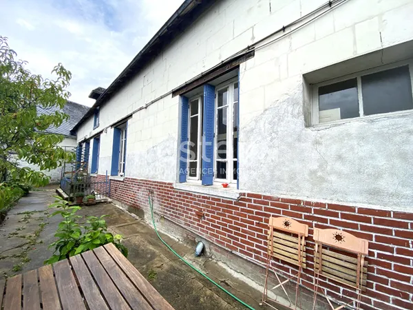 MAISON DE VILLE 4 CHAMBRES PLEIN CENTRE DE VALENCAY (INDRE 36)
