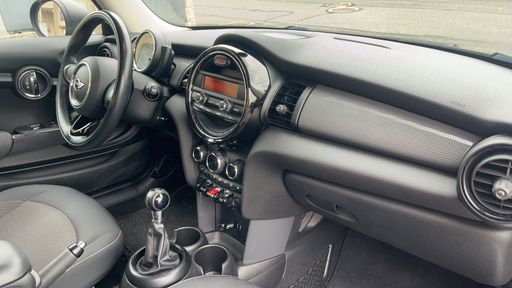 Mini One 1.2 102 - Hatch – 2016 – 126356 km – Essence – Boîte Manuelle — photo 22