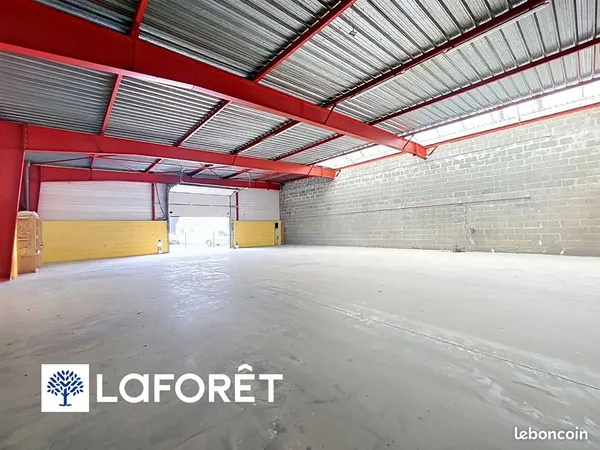 Local commercial 280 m² NORT SUR ERDRE