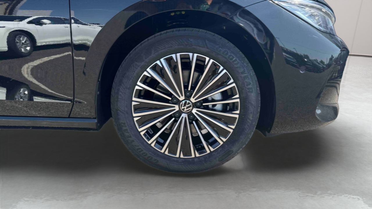 Volkswagen Passat 1.5 eTSI OPF 150 DSG7 — photo 14