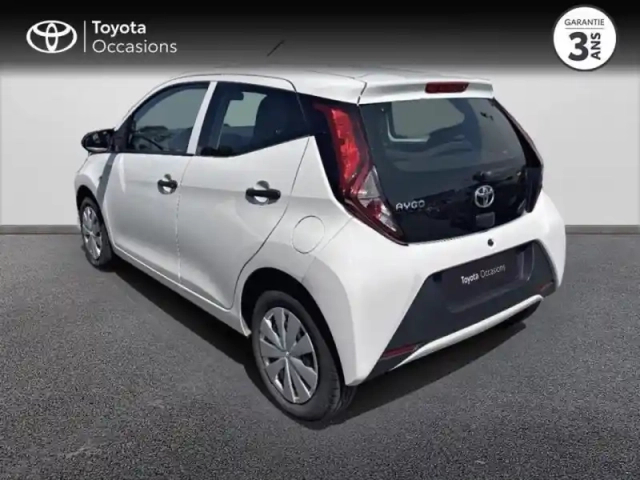 Toyota Aygo 1.0 vvt-i 72ch x-pro 5p my20 — photo 2
