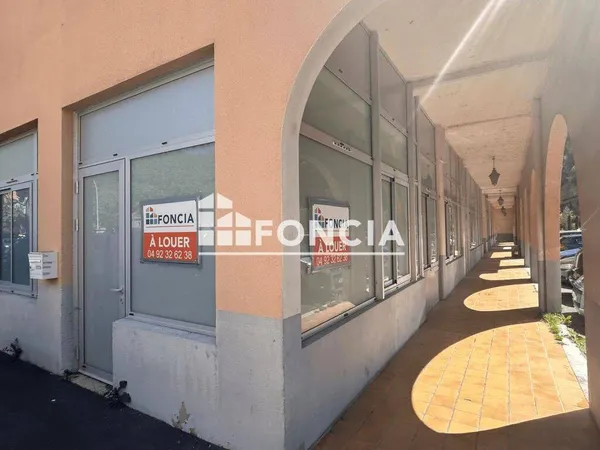Bureaux 127 m²