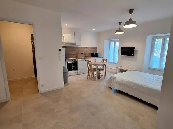 Grand Studio neuf meublé équipé,32 M2 à louer location vinon Iter Cadarache