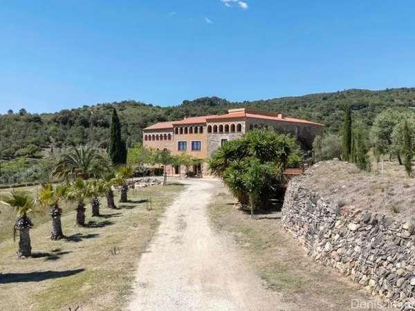 Propriété Historique de Charme avec Projet Hôtelier à Tarragona