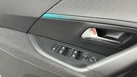 Peugeot 2008 1.2 PureTech 100ch S&S Style — photo 16