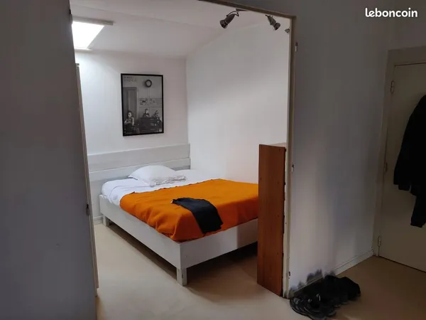 Offre de location studio meublé Lyon 6eme