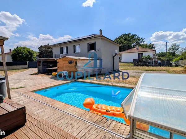 Maison 5 pièces 140 m²