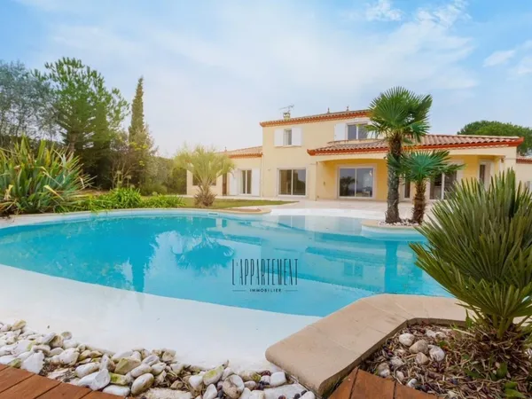 Loue villa - 191 m² - 6 pièces, 5 chambres - Clermont-le-Fort 31810