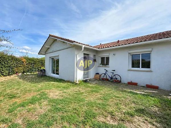 Maison de plain-pied 3 chambres + Jardin privatif