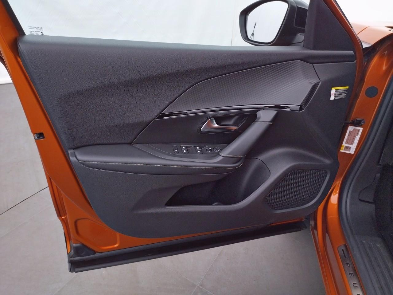 Peugeot 2008 1.2 puretech 130ch s&s gt line eat8 7cv — photo 23